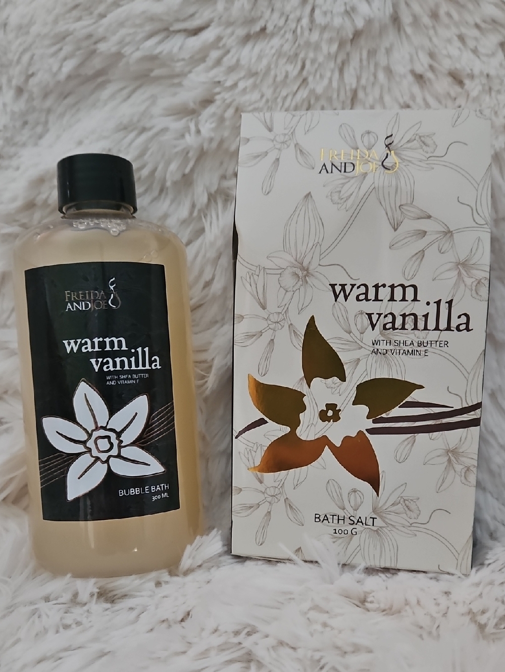 FREE W/ ANY PURCHASE~ Freida & Joe Warm Vanilla Bubble Bath & Bath Salt - Sealed